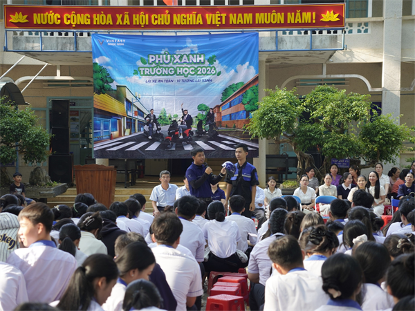 Hoạt động nhà trường18